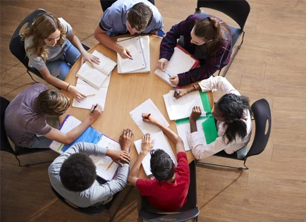 Estudar com outras pessoas